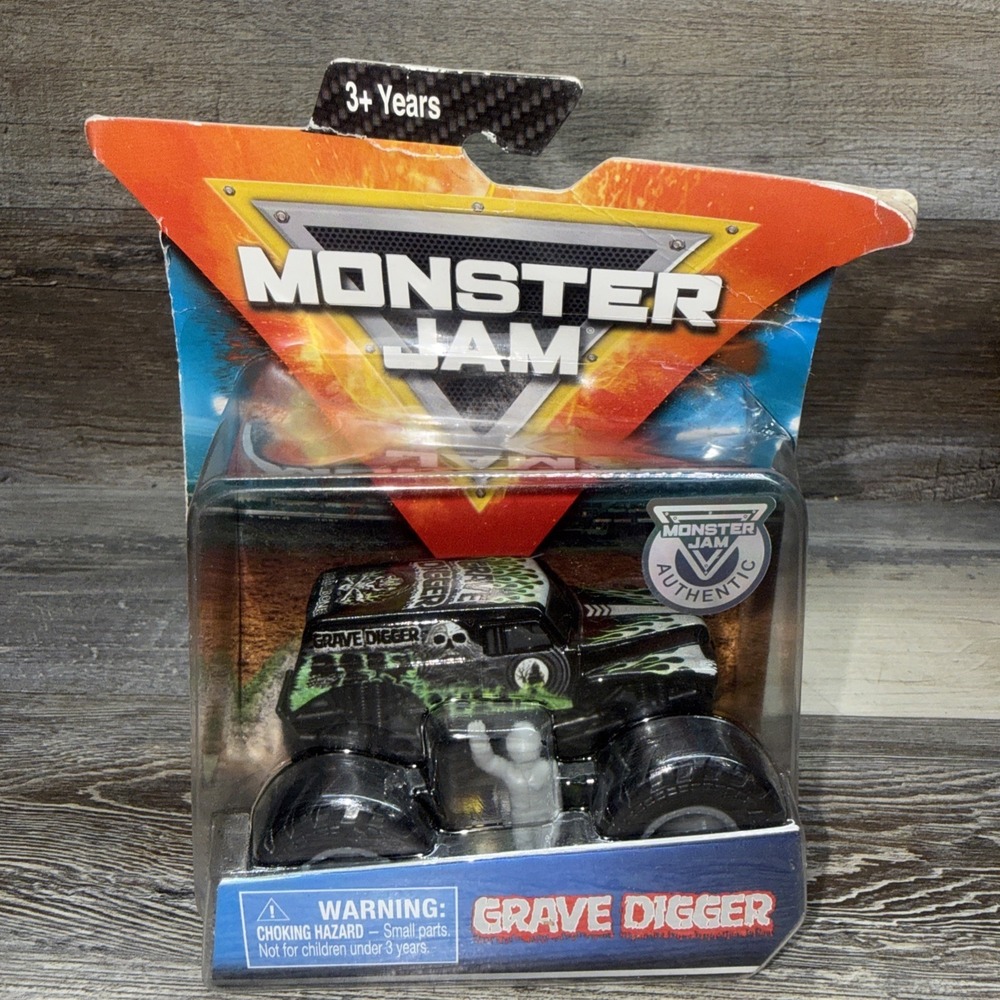 Monster Jam Grave Digger Black Gray 1:64 Die-Cast Monster Truck Overcast Series